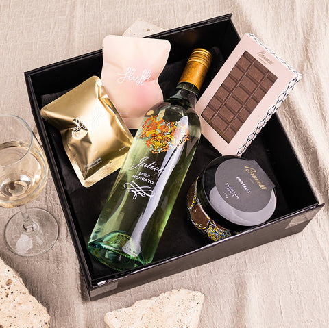 Juliet Moscato Hamper - GiftSec