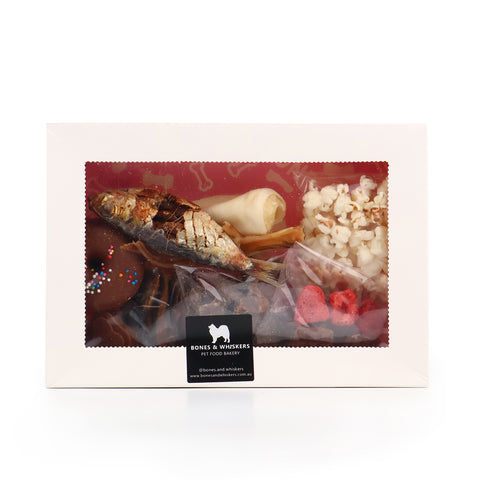 Bones & Whiskers Doggy Grazing box for One